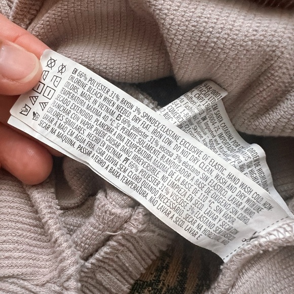 Cute basic crop top - Picture 4 of 5